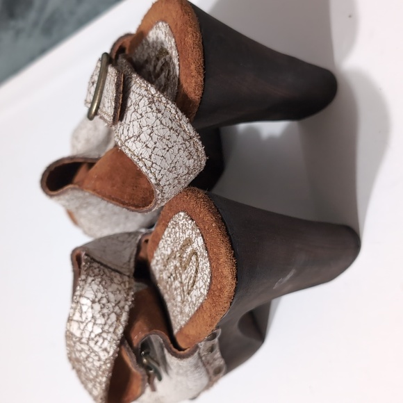 Sbicca Vintage Collection Ablaze Crackled Leather Platform Heels White Size 9 - Picture 6 of 8